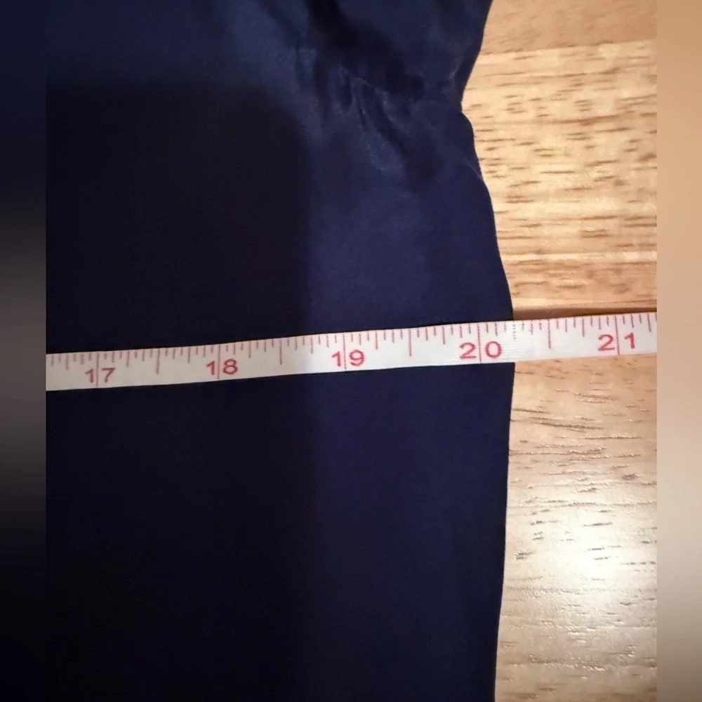 Lilly Pulitzer NWT Navy & Gold Embroidery Stitching with Pink label Size Medium - Picture 7 of 15